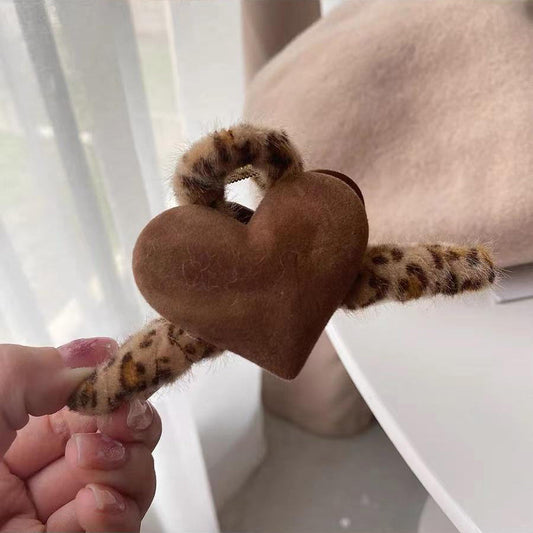 Stylish and Cool Leopard Print Hair Clips